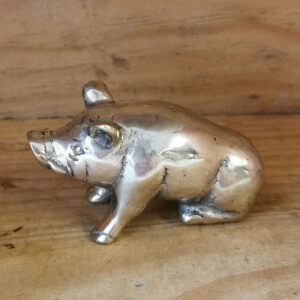Silberfiguren – Minischwein sitzend
