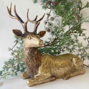 Hirsch liegend